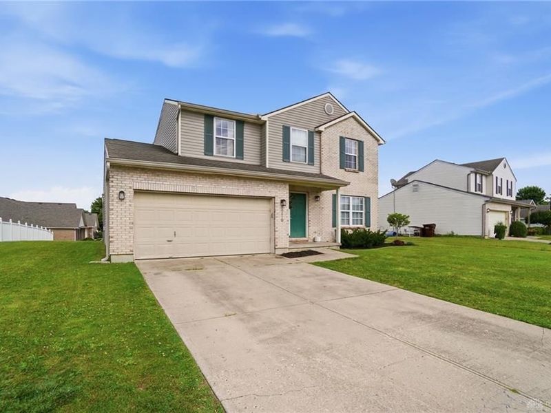 2010 Clearstream Way, Englewood, OH 45315 Photo 3