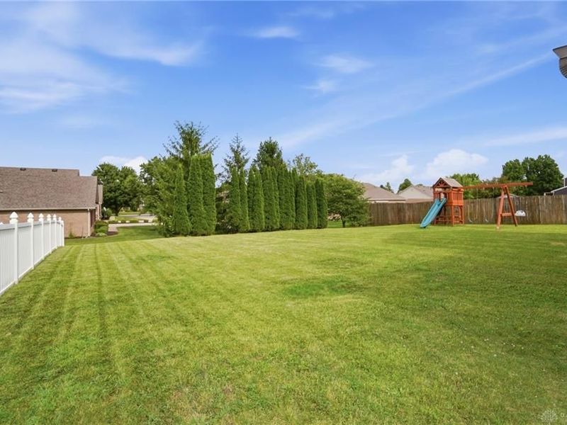 2010 Clearstream Way, Englewood, OH 45315 Photo 41