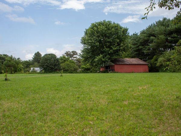 137 James Robert Ln , Manchester, TN 37355