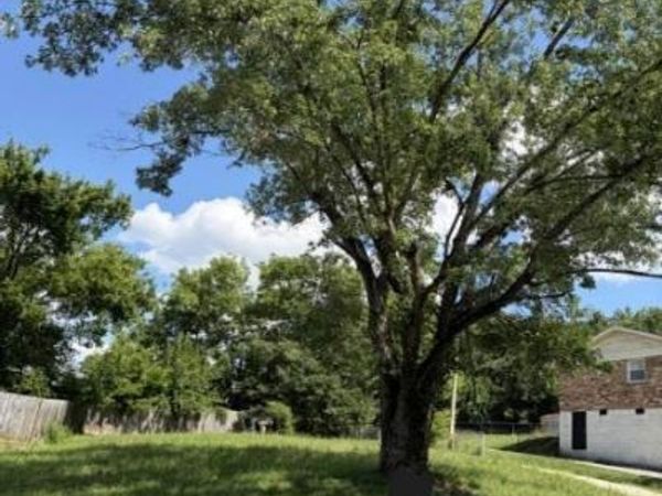 504 Combs Ter , Nashville, TN 37207