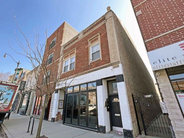 3213 W Armitage Avenue , Unit 2R, Chicago, IL 60647