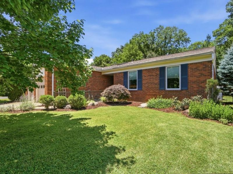 619 Genenbill Drive, Delhi Twp, OH 45238 Photo 4