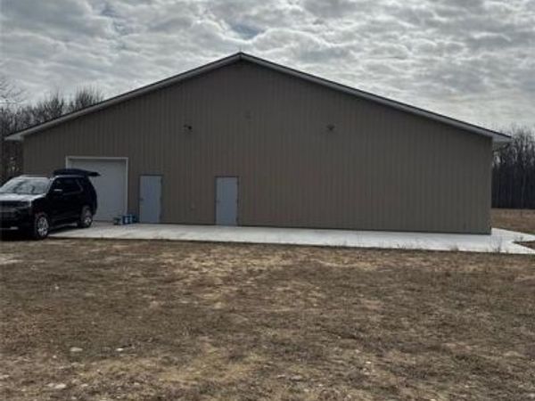 3701 Crooked Creek , Vassar Twp, MI 48768