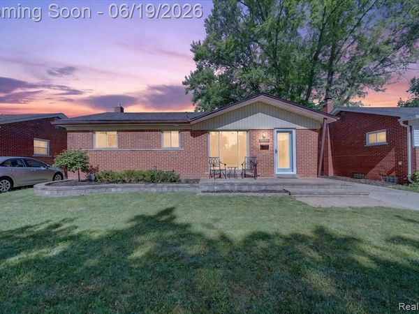 29385 Spoon Avenue, Madison Heights, MI 48071