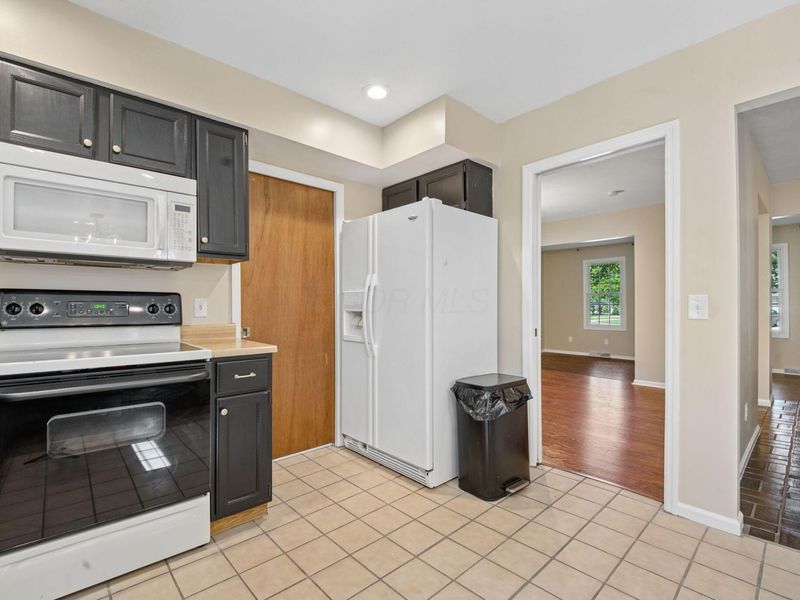 1355 Goldsmith Drive, Westerville, OH 43081 Photo 13