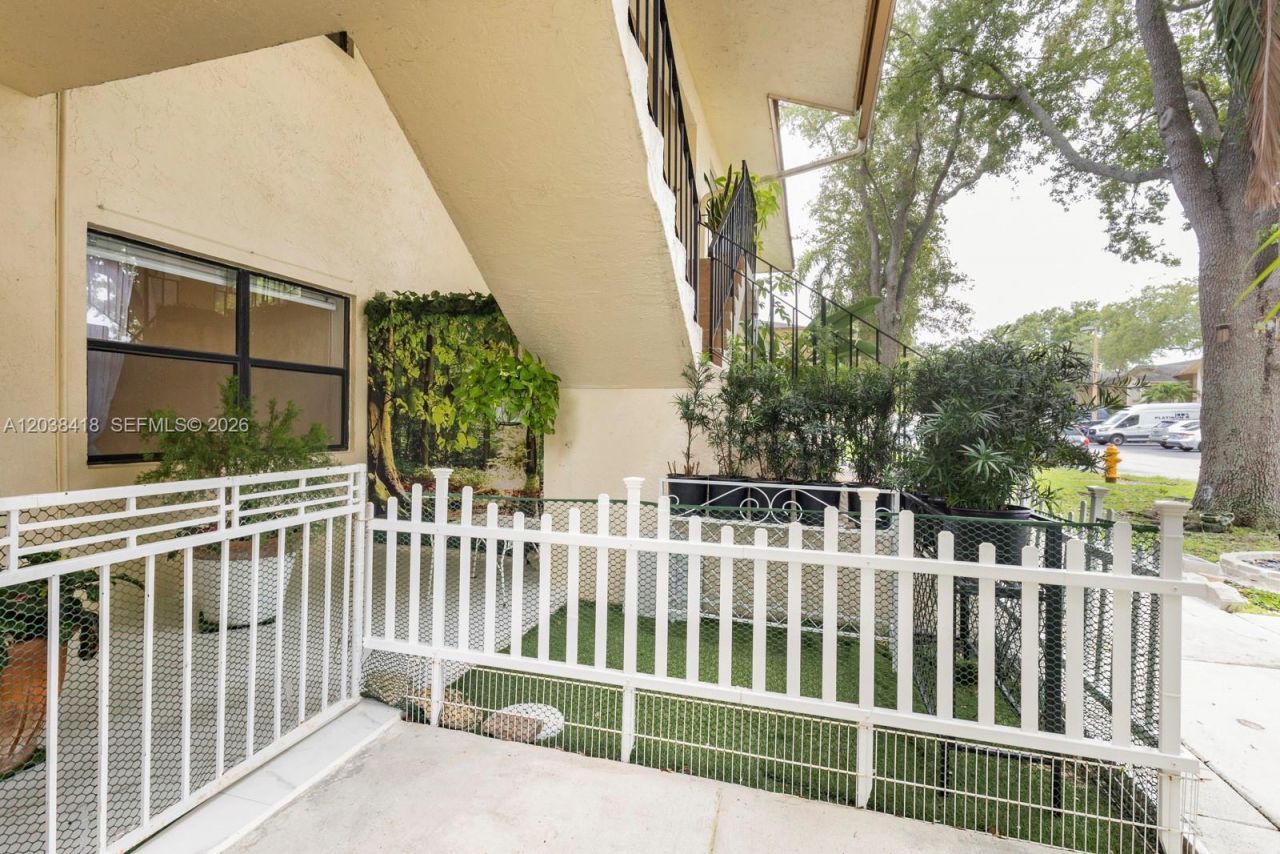 12940 SW 64th Ln , Unit 312-3, Miami, FL 33183 Photo