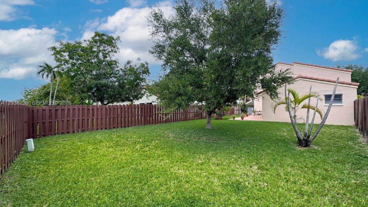6320 NW 173rd St, Hialeah, FL 33015 Photo