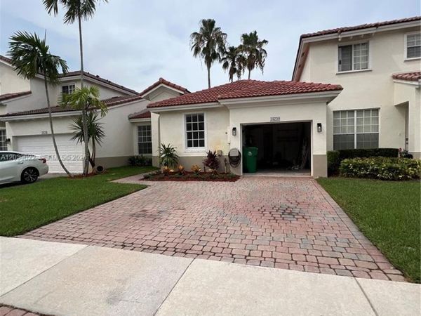 18739 SW 28th St, Miramar, FL 33029