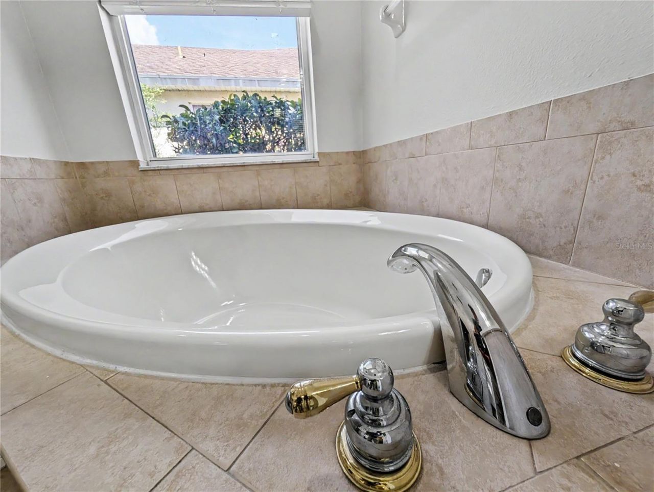 4414 67th Avenue Circle E, Sarasota, FL 34243 Photo