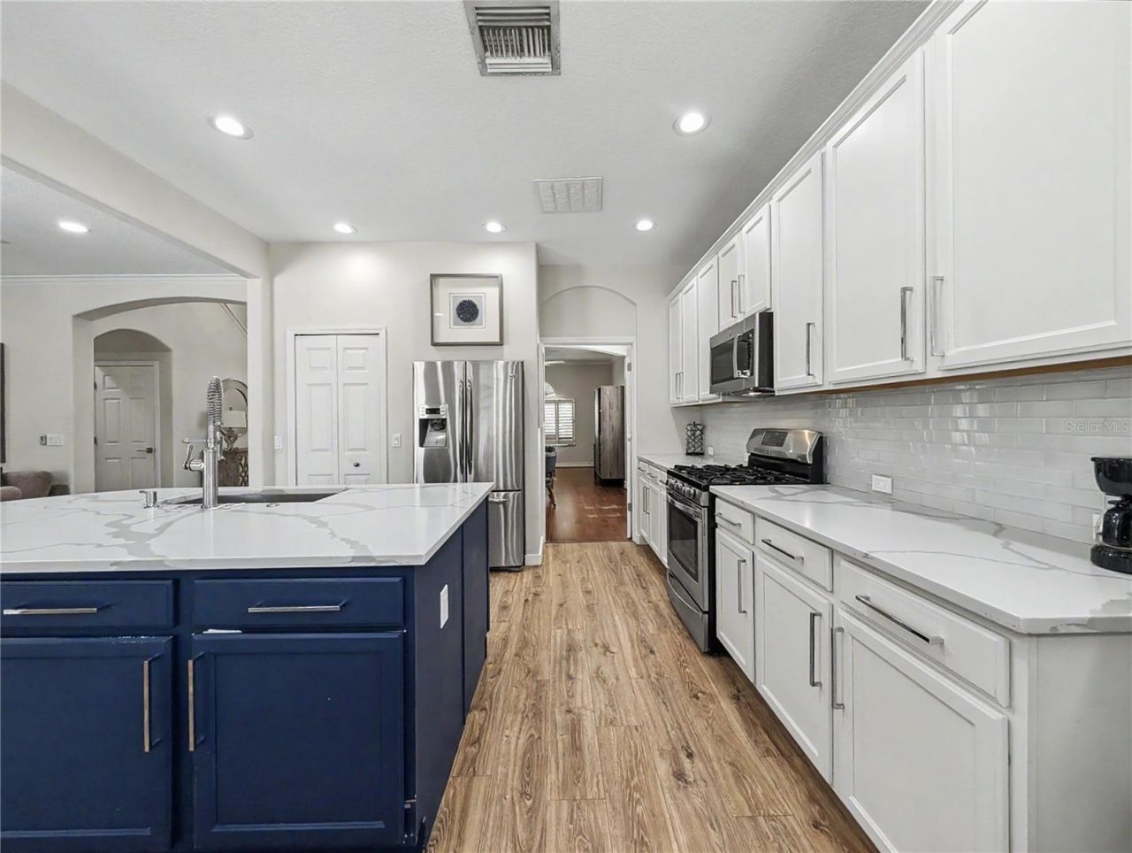 4414 67th Avenue Circle E, Sarasota, FL 34243 Photo