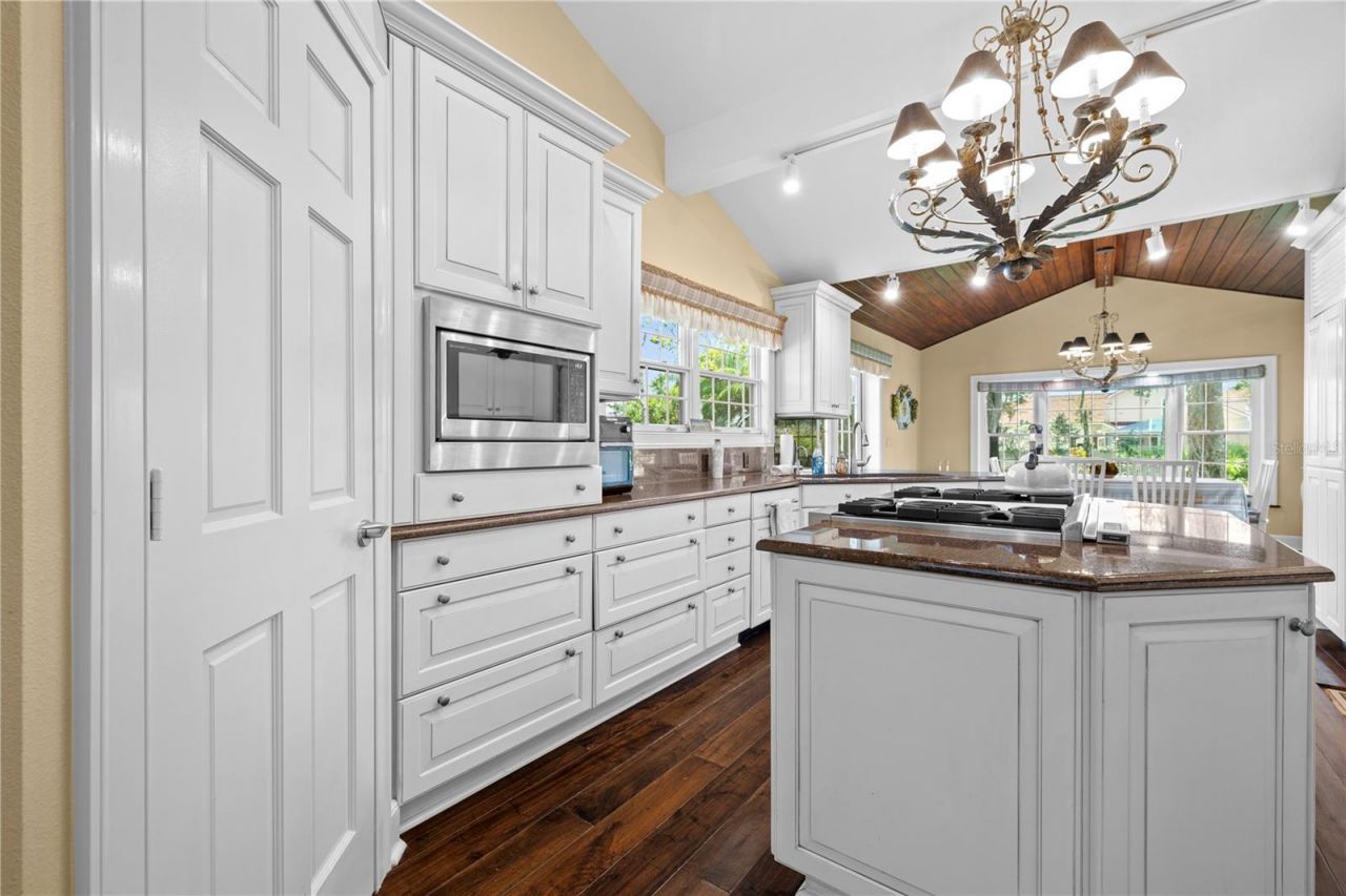 6305 Burning Tree Drive, Seminole, FL 33777 Photo