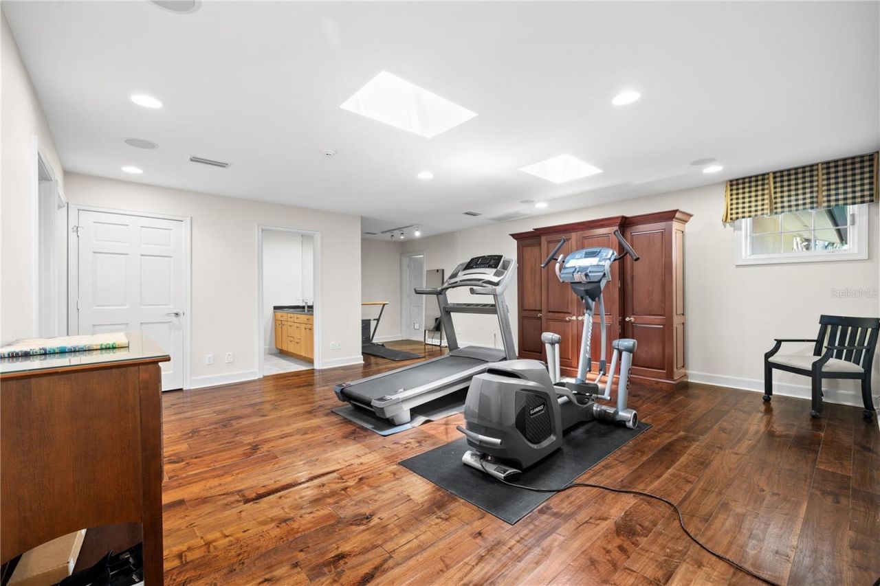 6305 Burning Tree Drive, Seminole, FL 33777 Photo