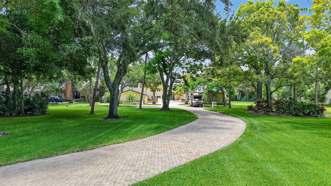 6305 Burning Tree Drive, Seminole, FL 33777 Photo