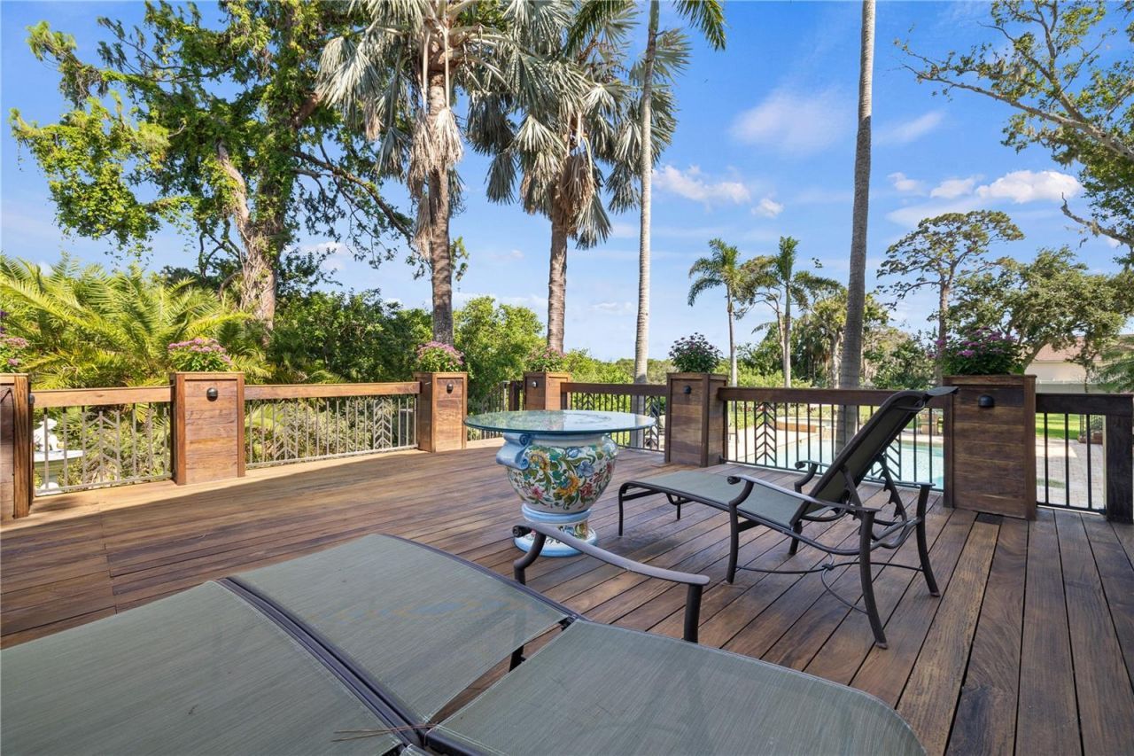 6305 Burning Tree Drive, Seminole, FL 33777 Photo