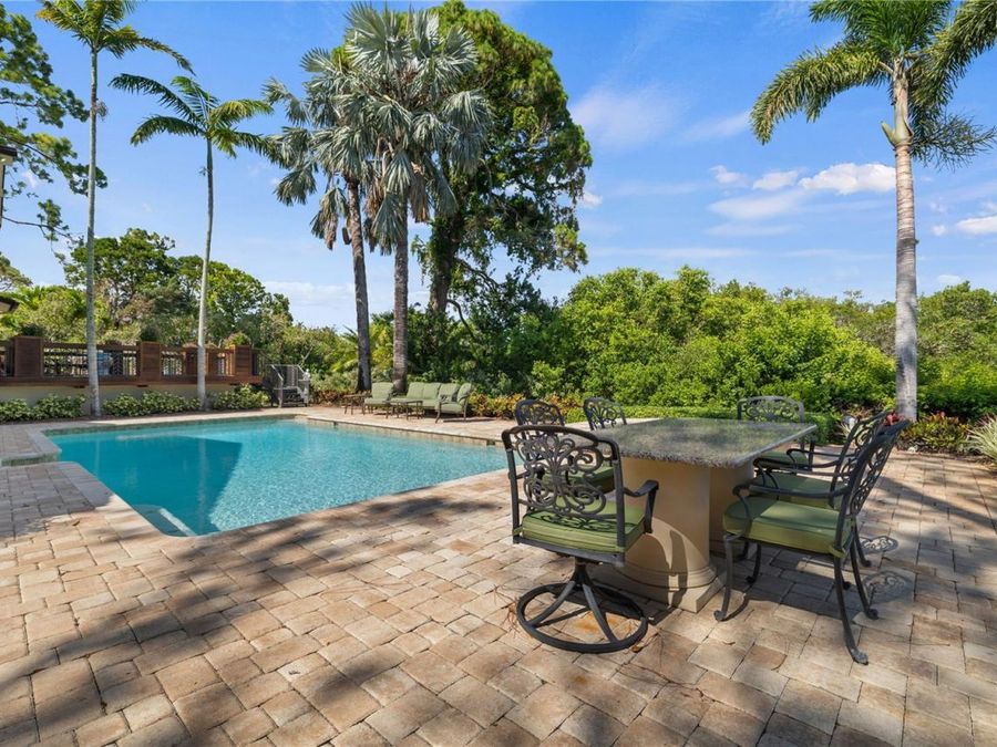 Property Image 81