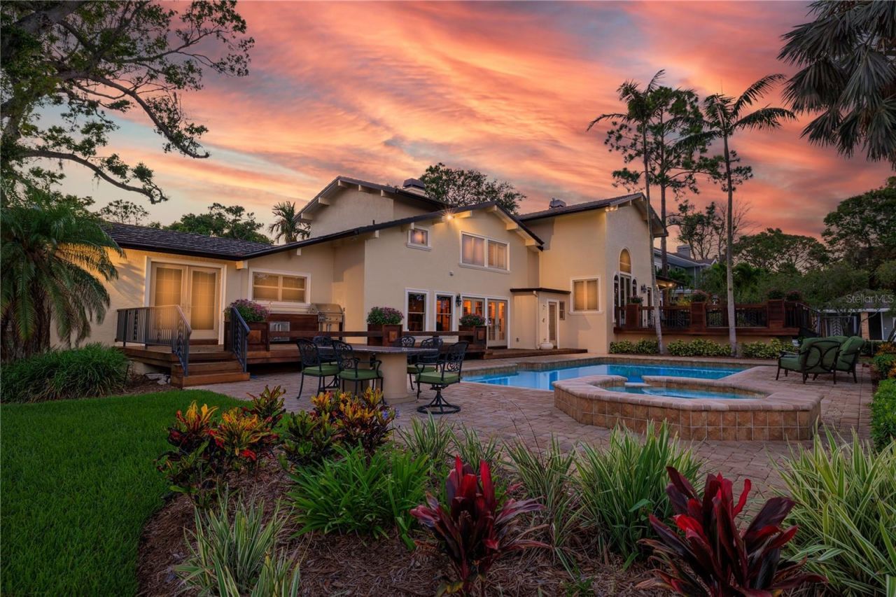 6305 Burning Tree Drive, Seminole, FL 33777 Photo