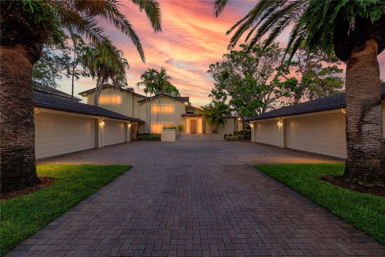 6305 Burning Tree Drive, Seminole, FL 33777 Photo