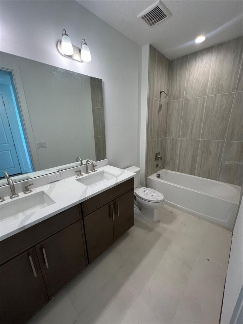 1712 Stonecliff Drive , Apopka, FL 32703 Photo
