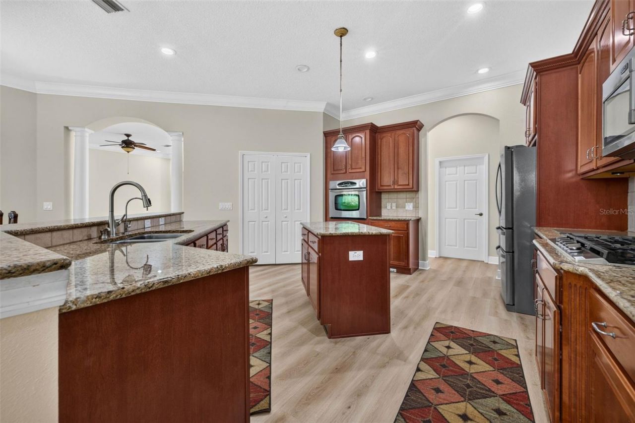 5112 Abisher Wood Lane, Brandon, FL 33511 Photo