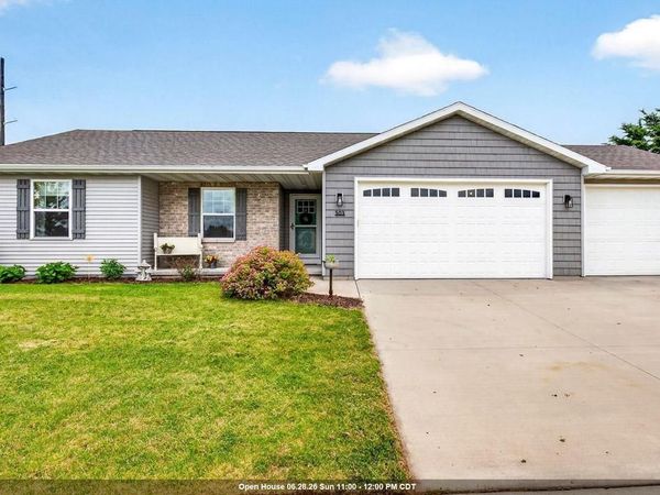 503 RUSCH DRIVE, Combined Locks, WI 54113