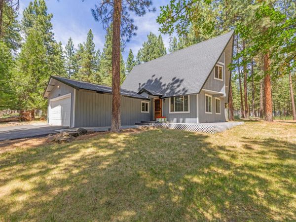 17007 Camp Day Lane, Klamath Falls, OR 97601
