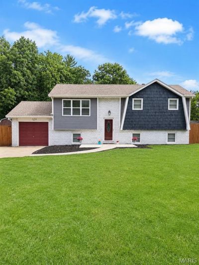 729 Albers Lane , Bethalto, IL 62010 Main Photo