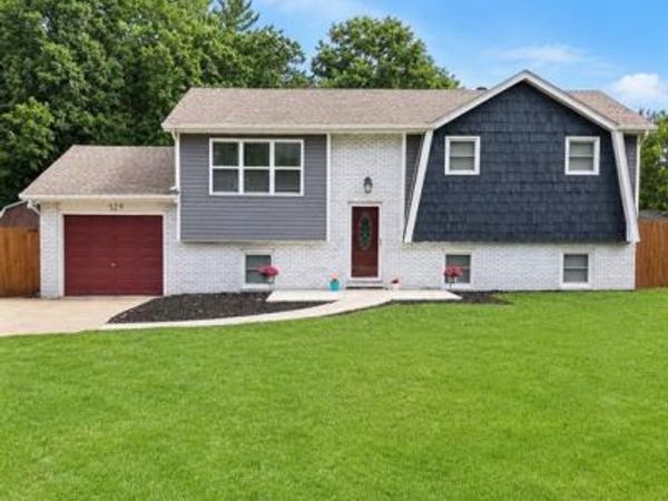 729 Albers Lane , Bethalto, IL 62010