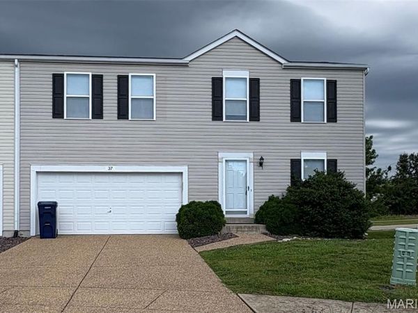 37 Chesterfield Court , Wentzville, MO 63385