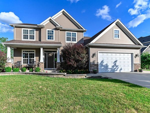 1433 Isabel Ln, Burlington, WI 53105