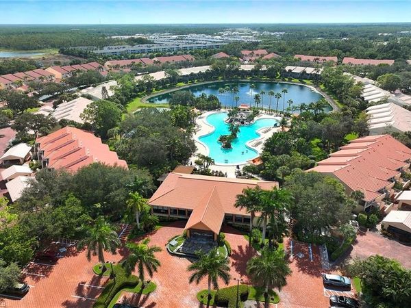 2405 Hidden Lake DR, Unit 4705, NAPLES, FL 34112