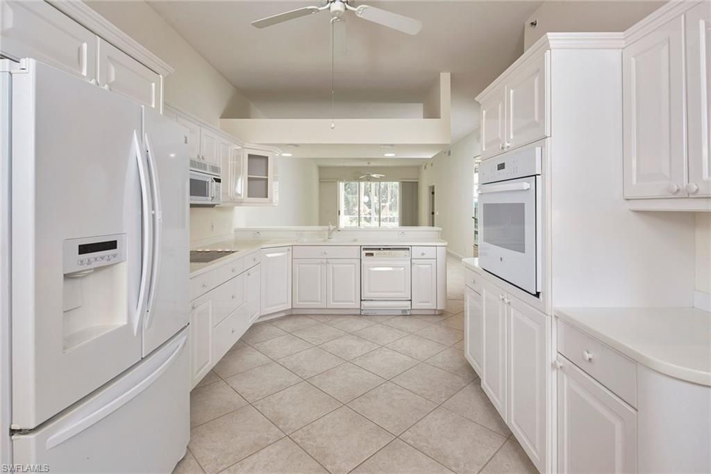 2405 Hidden Lake Dr, Unit 4705, Naples, FL 34112 Photo