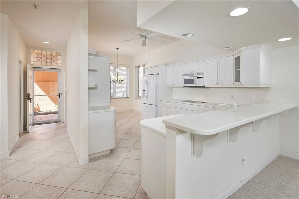 2405 Hidden Lake Dr, Unit 4705, Naples, FL 34112 Photo