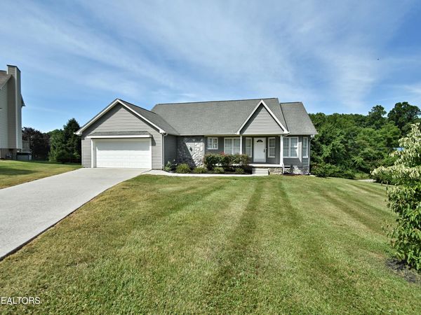 3605 Rochdale Lane, Knoxville, TN 37931