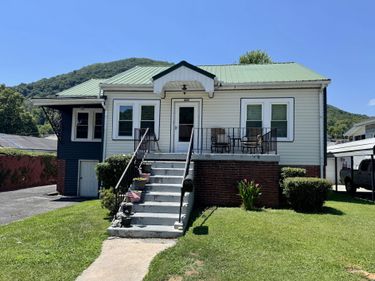 522 W Virginia , Pineville, KY 40977