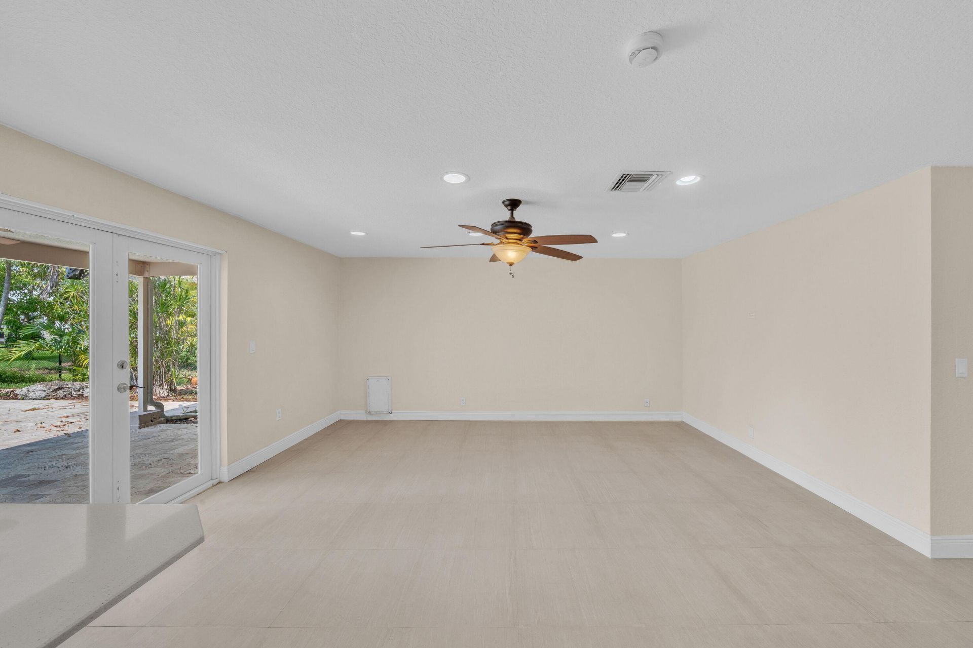 11901 NW 25th Street, Plantation, FL 33323 Photo