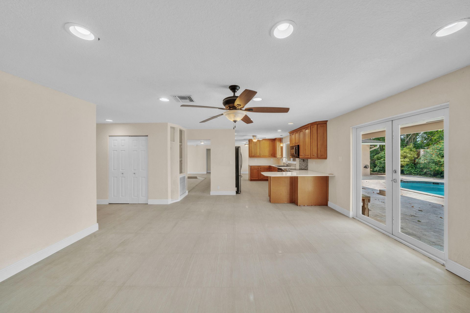 11901 NW 25th Street, Plantation, FL 33323 Photo