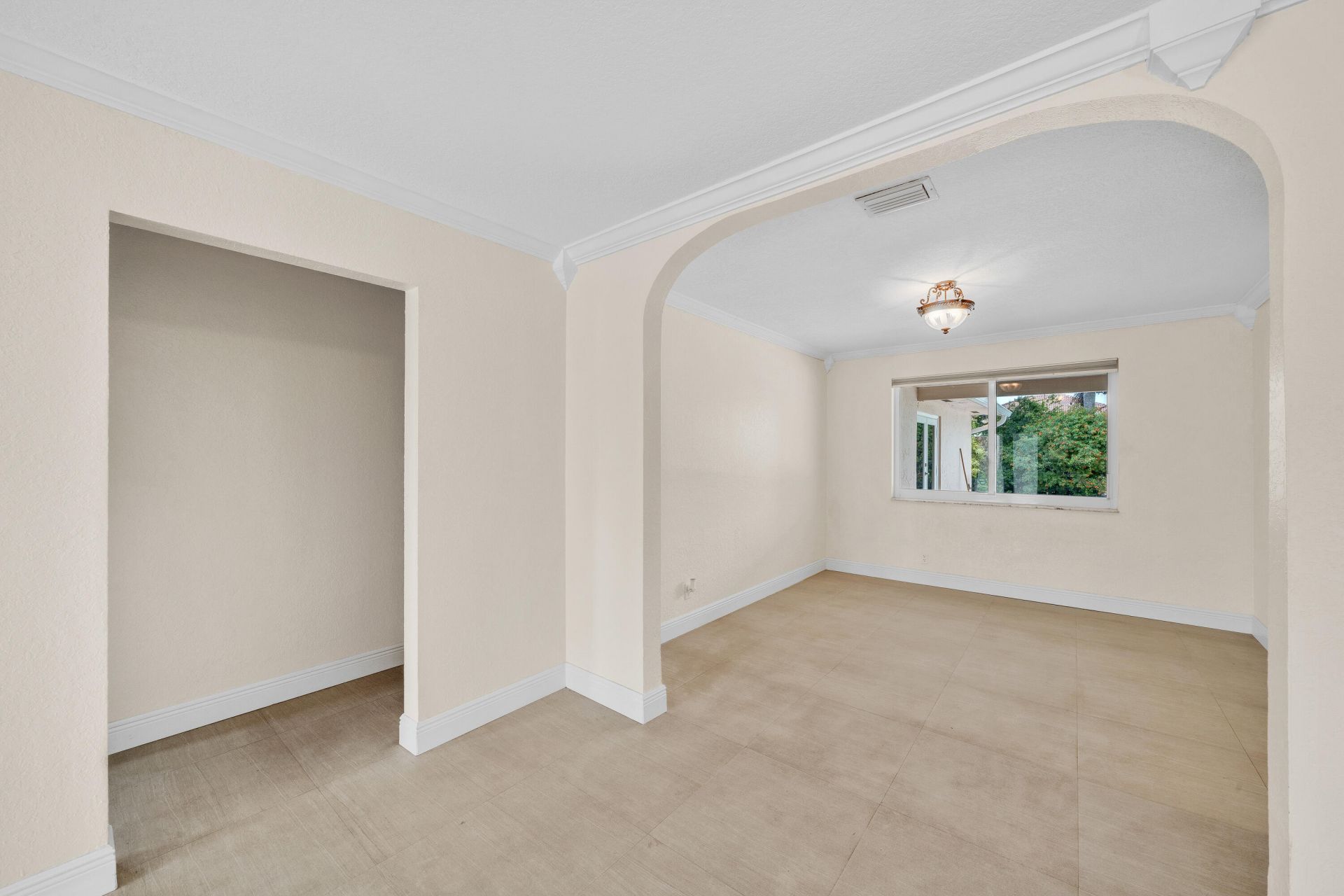 11901 NW 25th Street, Plantation, FL 33323 Photo