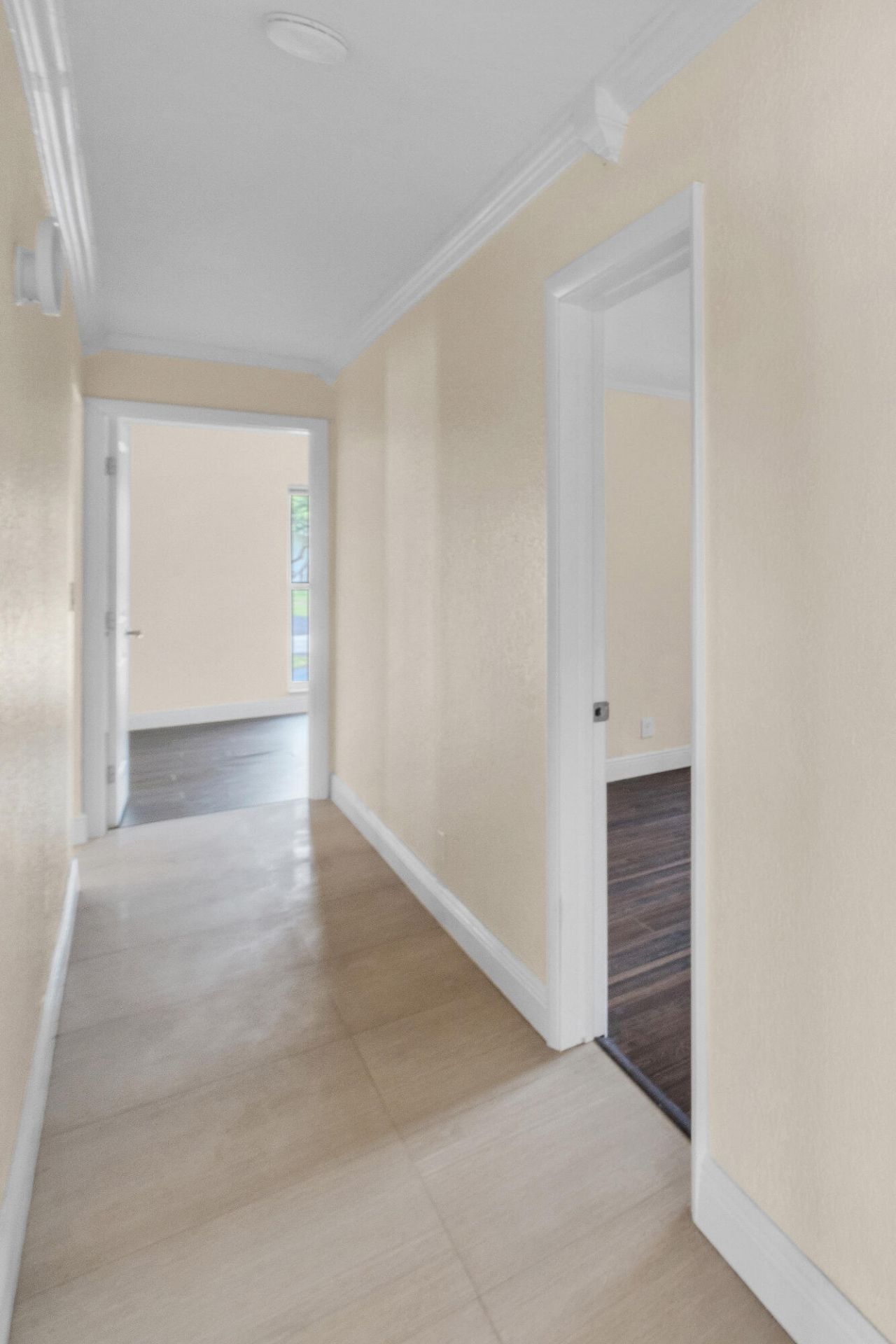 11901 NW 25th Street, Plantation, FL 33323 Photo