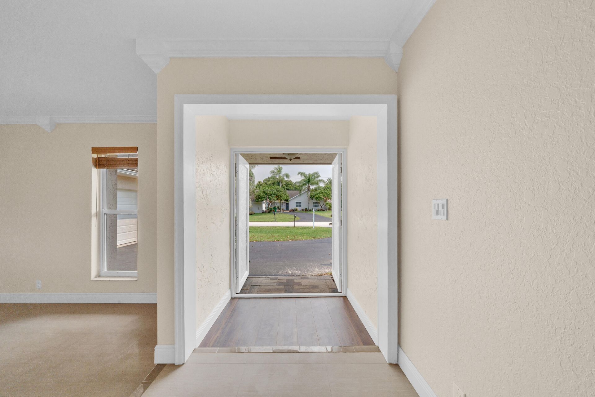 11901 NW 25th Street, Plantation, FL 33323 Photo