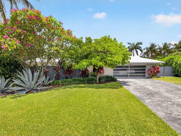 2006 NW 3rd Avenue, Delray Beach, FL 33444