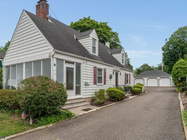 35 Elwood Ave, Flemington, NJ 08822