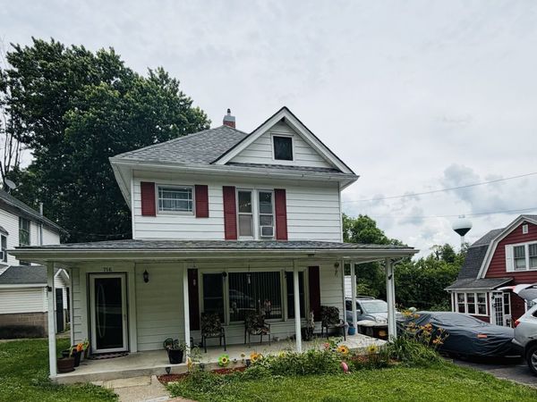716 S Jackson Street , Mt. Carroll, IL 61053