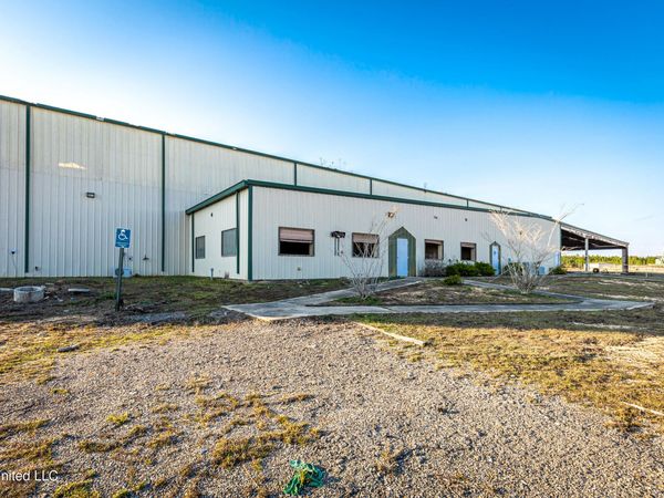 81 Old Highway 49 , Perkinston, MS 39573