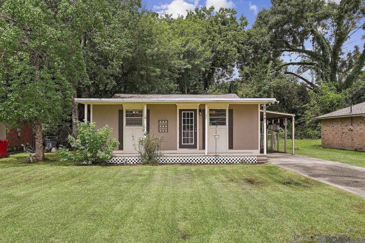 13467 Bayou Oak St, Gonzales, LA 70737 Main Photo