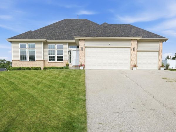 11326 N Crestwood Drive, Edgerton, WI 53534