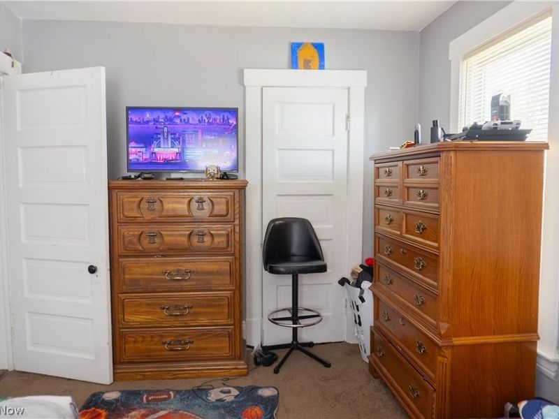 1245 E 113th Street , Cleveland, OH 44108 Photo 9
