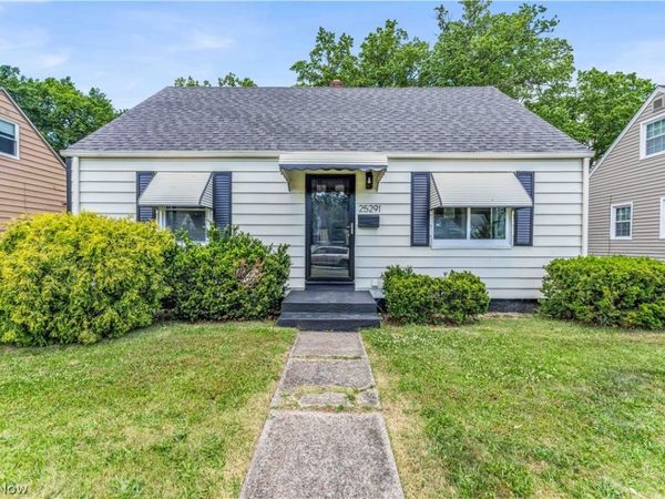 25291 Richards Avenue , Euclid, OH 44132