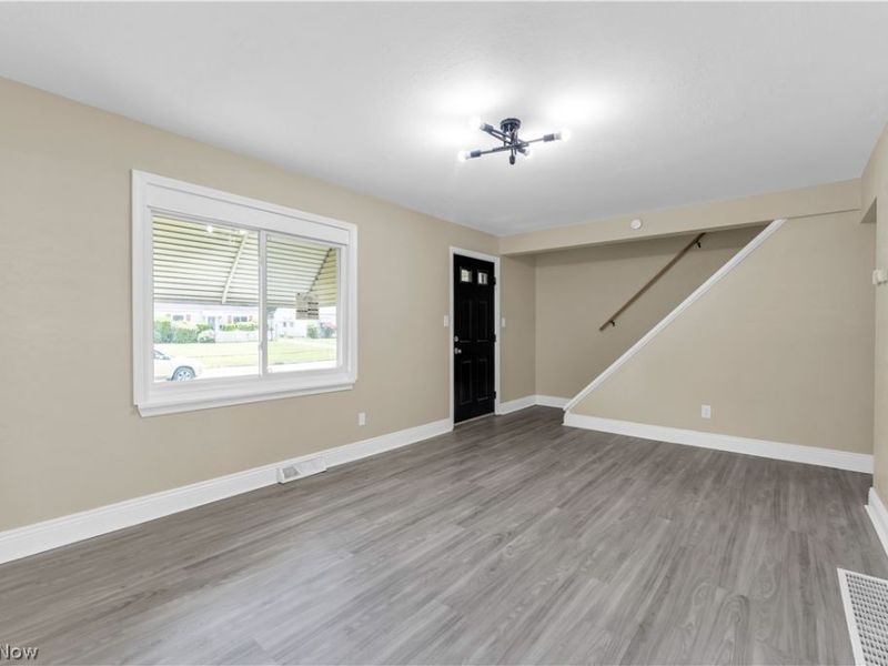 25291 Richards Avenue, Euclid, OH 44132 Photo 5