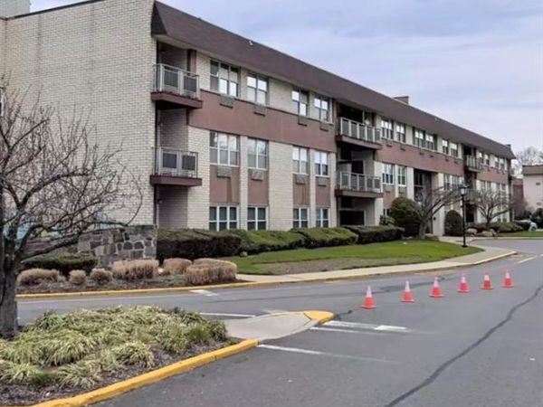 1111 River Road C32, EDGEWATER, NJ 07020