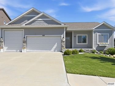 16624 Hanover Street, Bennington, NE 68007